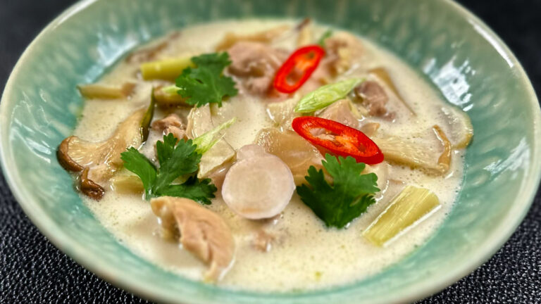 Tom kha kit: tom kha gai - ferdig rett